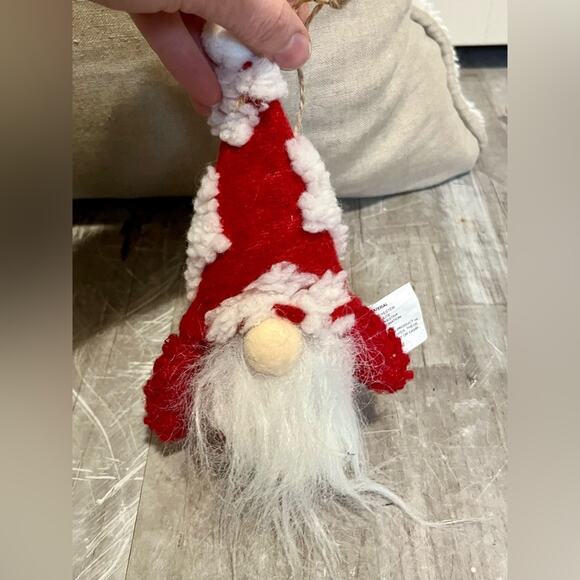 Christmas gnome ornament and decor bundle - Picture 8 of 11